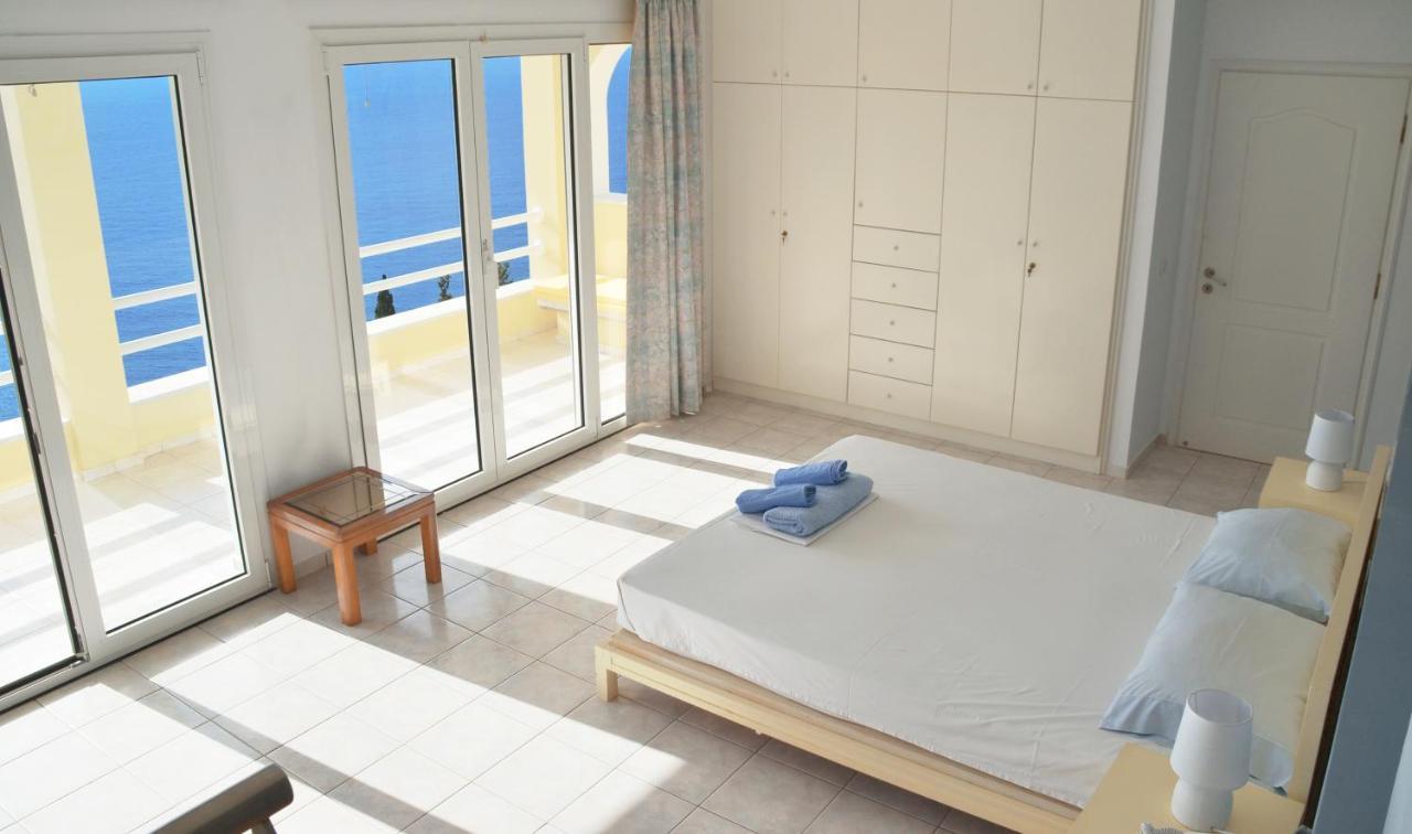Villa Alibertini Agios Gordios  Buitenkant foto