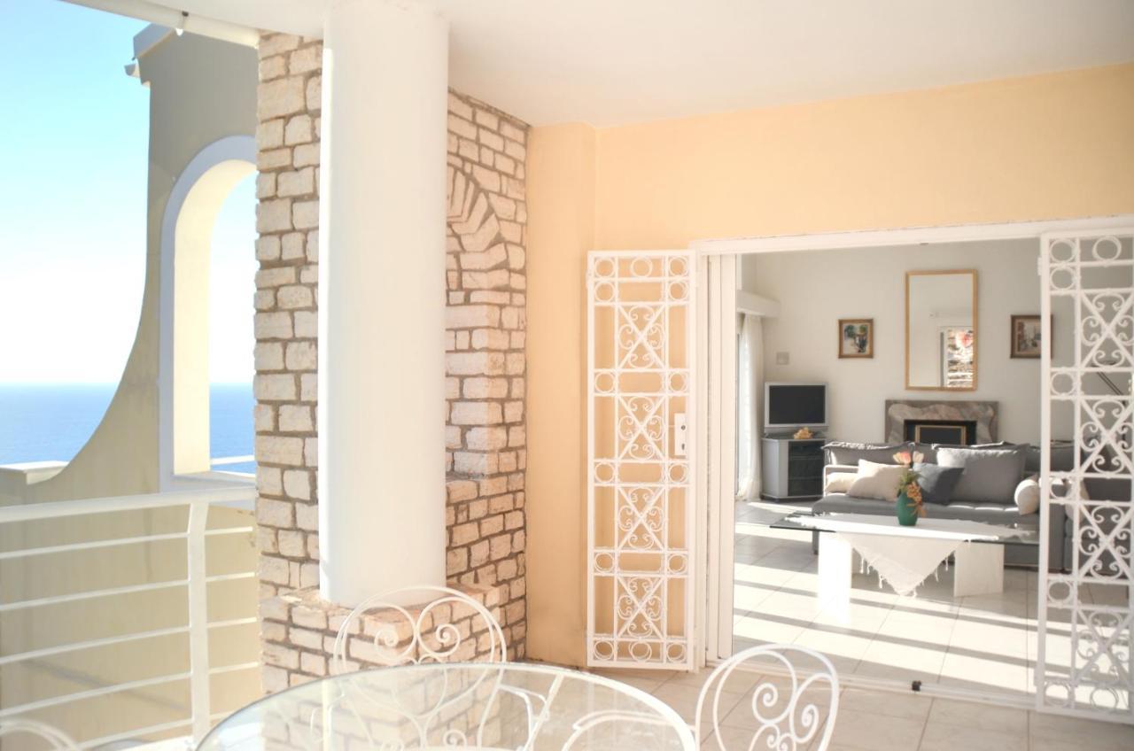 Villa Alibertini Agios Gordios  Buitenkant foto
