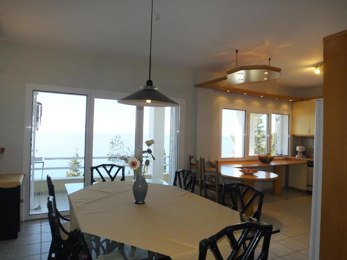 Villa Alibertini Agios Gordios  Buitenkant foto