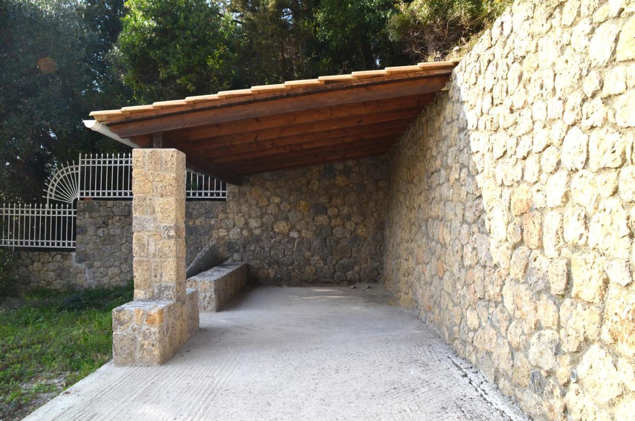 Villa Alibertini Agios Gordios  Buitenkant foto